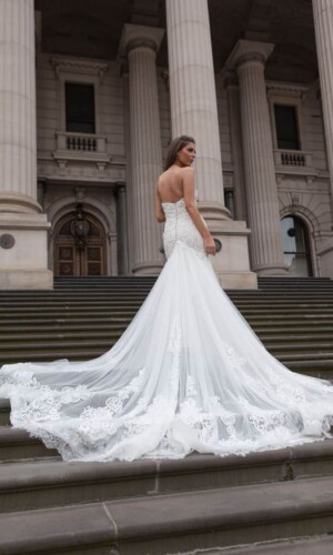 Sample Sale size 10 to 12 $900 Low V back wedding dress