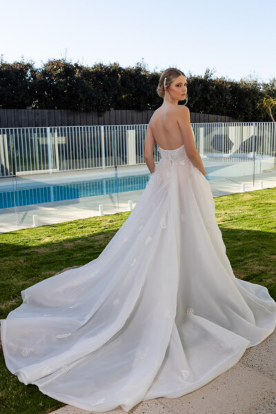 deep v plunge with split organza wedding dress
