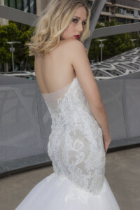 rent wedding dress Melbourne
