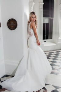 Melbourne wedding gown hire